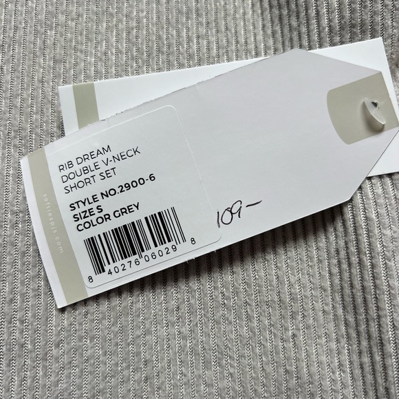 Softies Rib Dream Double V-neck Short Set Gray Women's Size S NWT - Picture 5 of 9